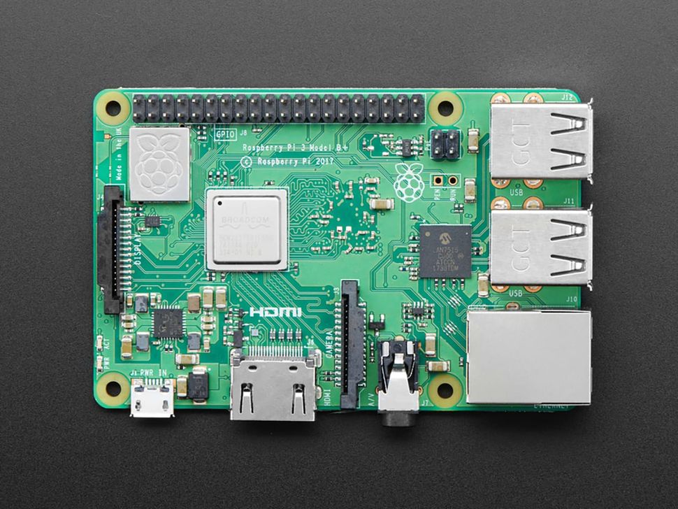 Raspberry Pi 3 Model B+
