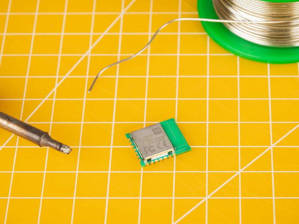  RMC20452T Raspberry Pi Wifi & Bluetooth 5.2 Radio Module on Desk