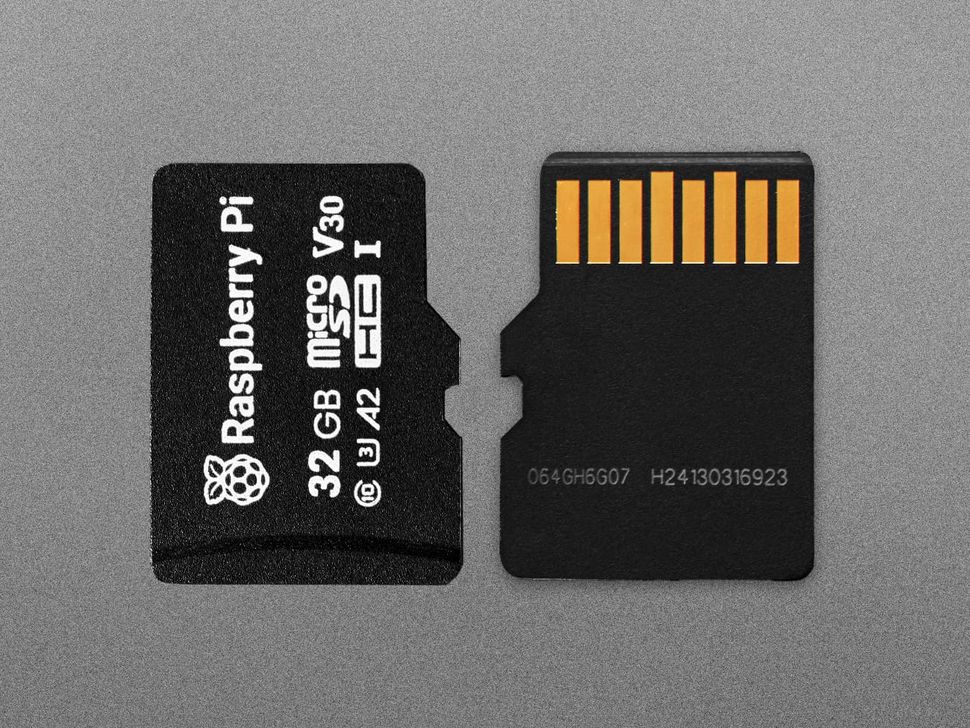Raspberry Pi Micro SD Card A2 Class Front and Back