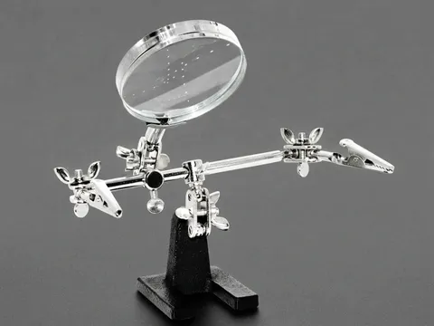 Helping Third Hand Tool with Magnifying Glass