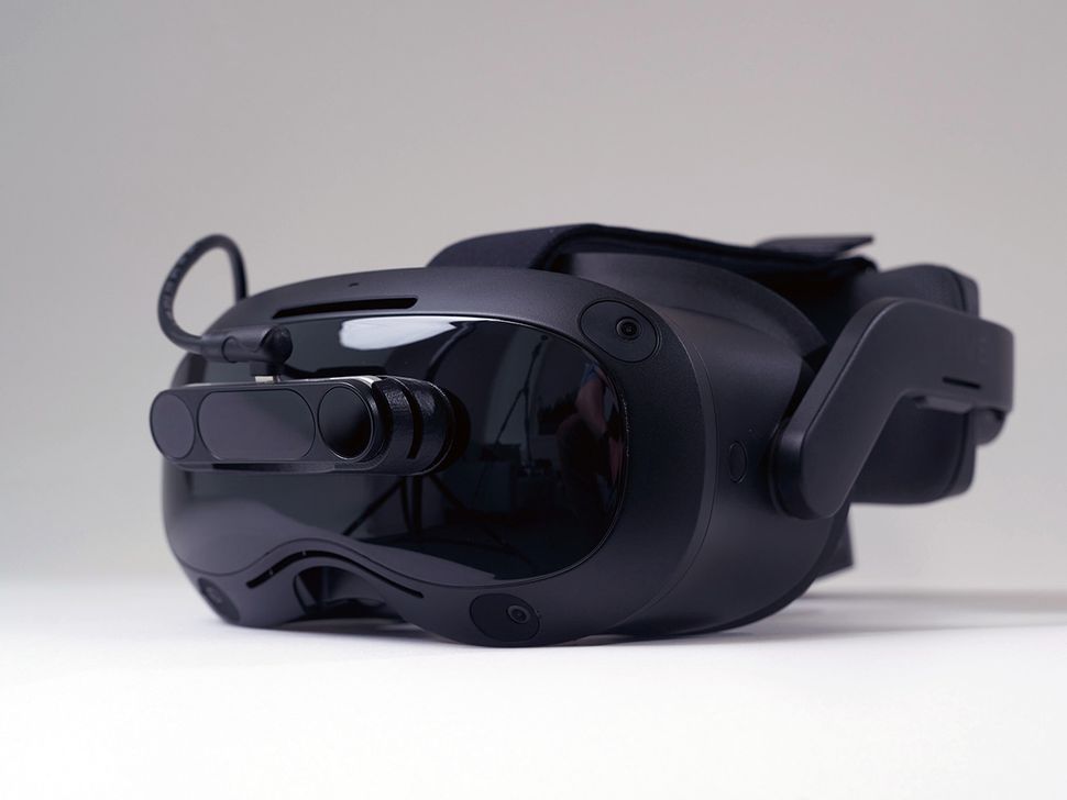 Universal XR Headset Mount