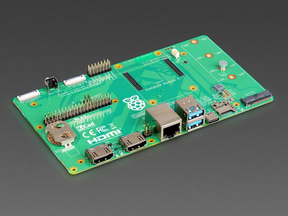 Raspberry Pi Compute Module 5 IO board Ports
